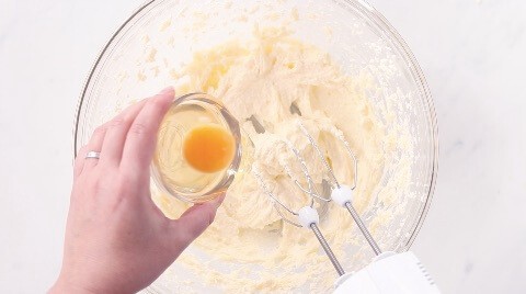 add egg